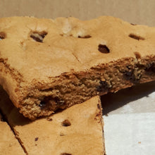 Load image into Gallery viewer, Chocolate Chip Cookie Pizza - 12&quot;
